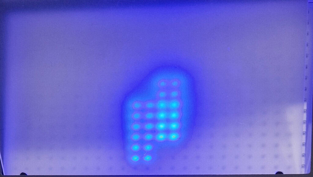 LCD Mikroelektronik local backlight dimming