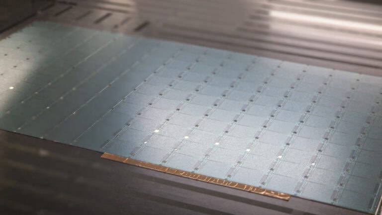 Präzises Lithium-Ionen-Zellen-Array für Hochleistungsbatterien.